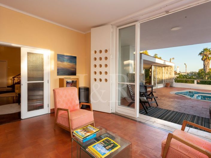 Image No.2-4 Bed House for sale