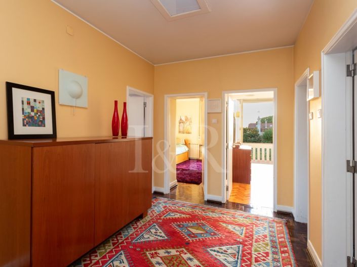 Image No.20-4 Bed House for sale