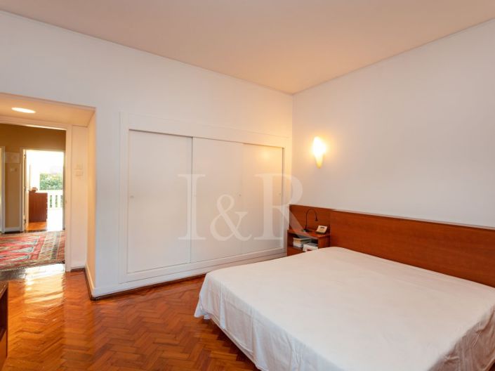 Image No.21-4 Bed House for sale