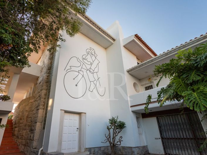 Image No.24-4 Bed House for sale