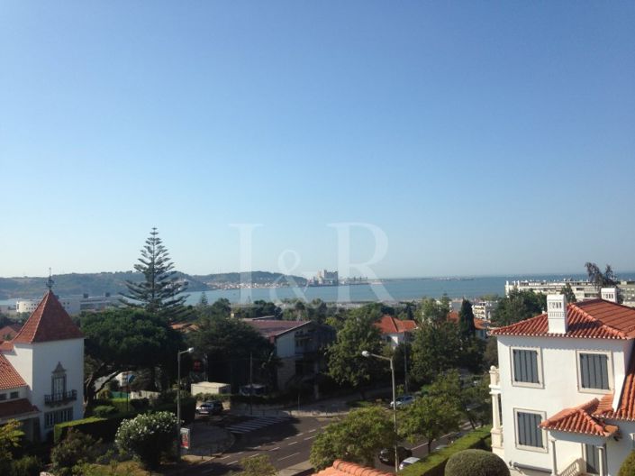 Image No.28-4 Bed House for sale