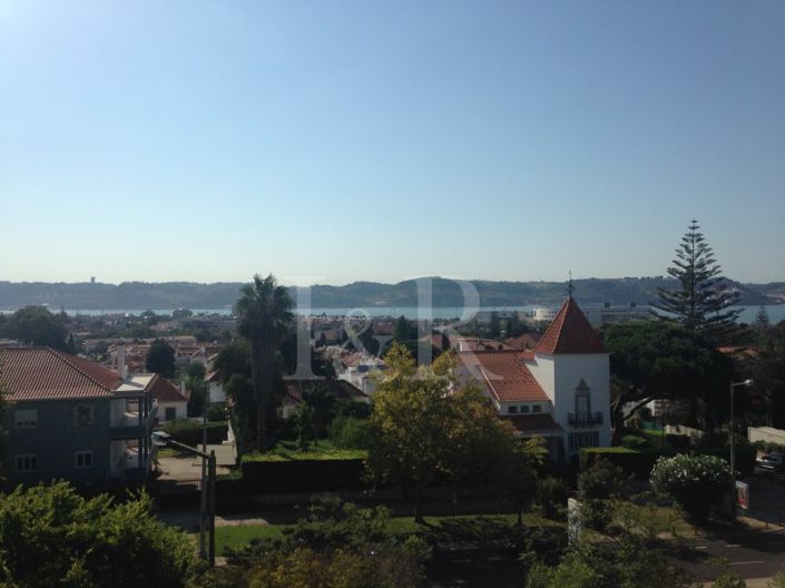 Image No.29-4 Bed House for sale