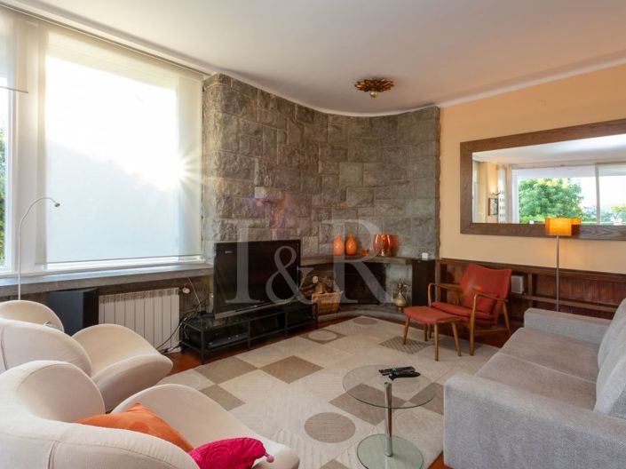 Image No.5-4 Bed House for sale