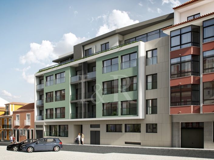 Image No.10-4 Bed Apartment for sale