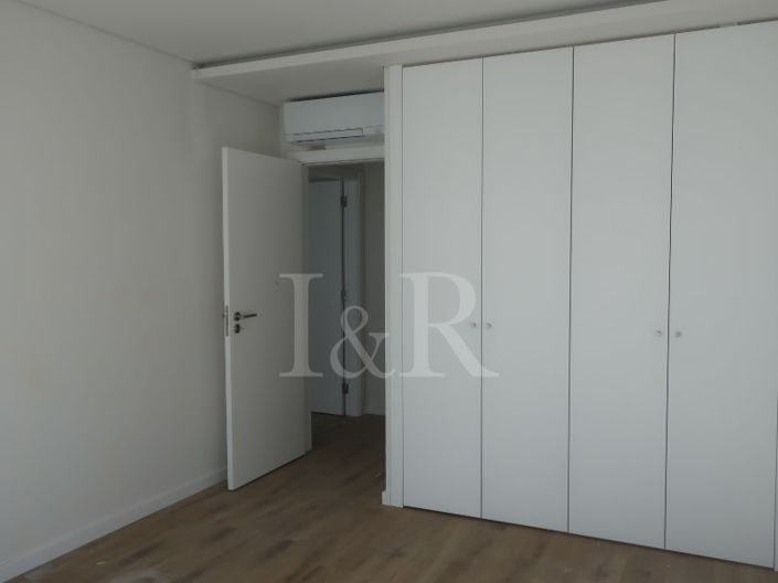 Image No.11-4 Bed Apartment for sale