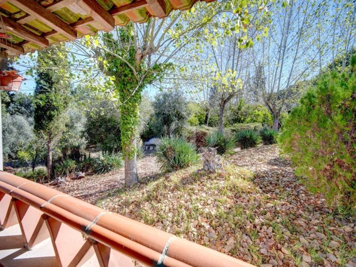 Image No.19-10 Bed Farmhouse for sale