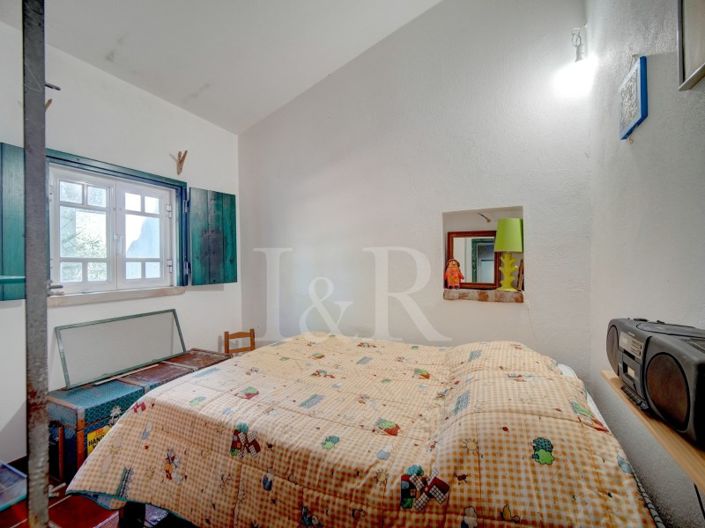 Image No.45-10 Bed Farmhouse for sale