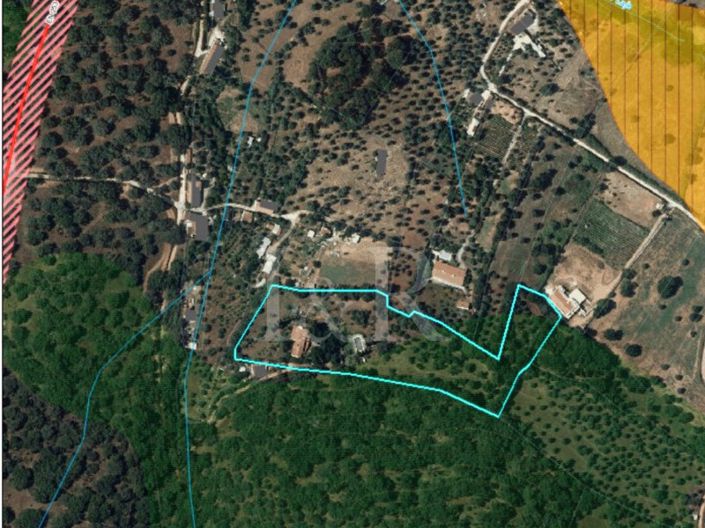 Image No.67-10 Bed Farmhouse for sale