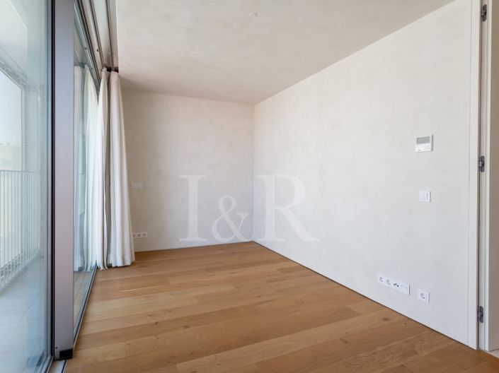 Image No.26-3 Bed Apartment for sale