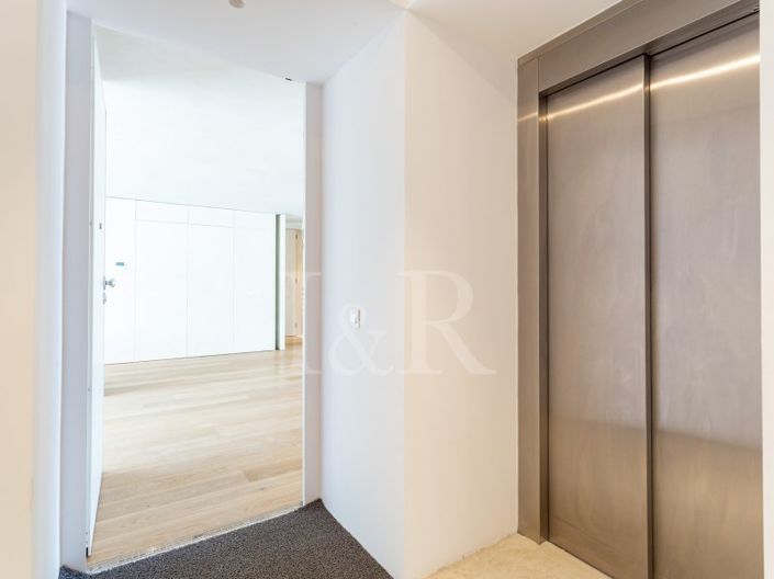 Image No.38-3 Bed Apartment for sale