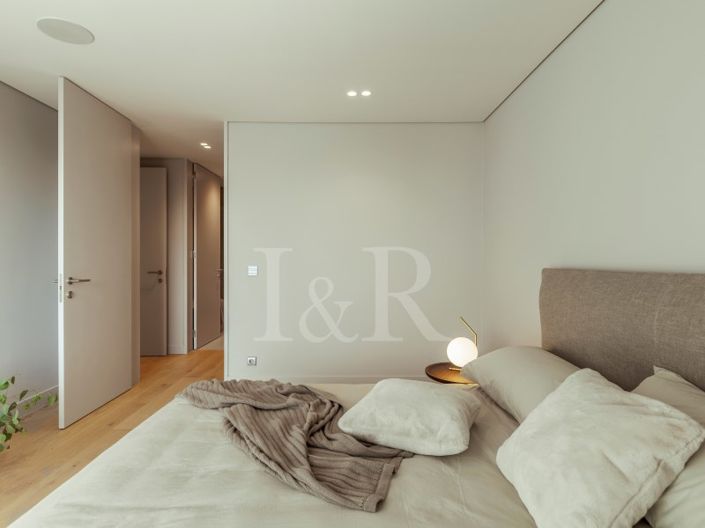 Image No.14-4 Bed Apartment for sale