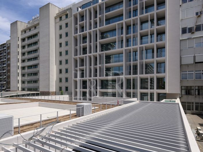 Image No.32-4 Bed Apartment for sale