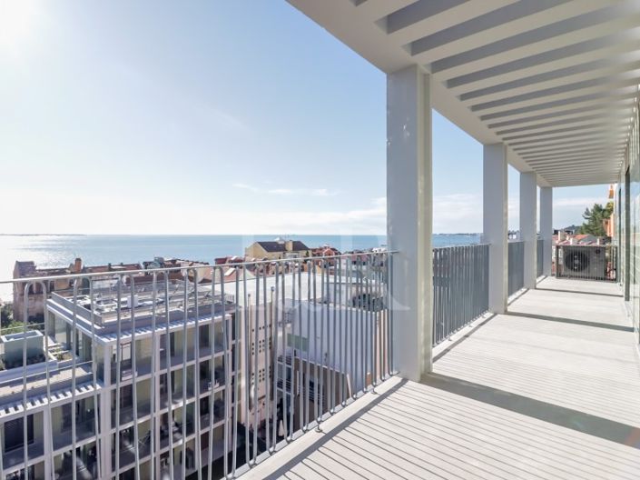 Image No.14-4 Bed Apartment for sale