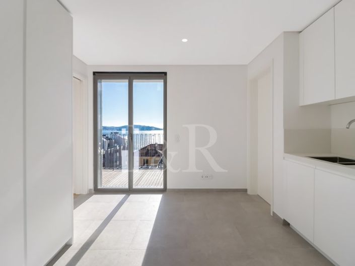 Image No.19-4 Bed Apartment for sale