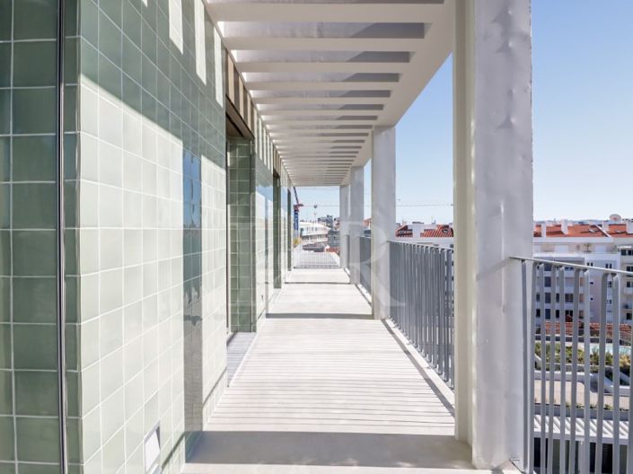 Image No.20-4 Bed Apartment for sale