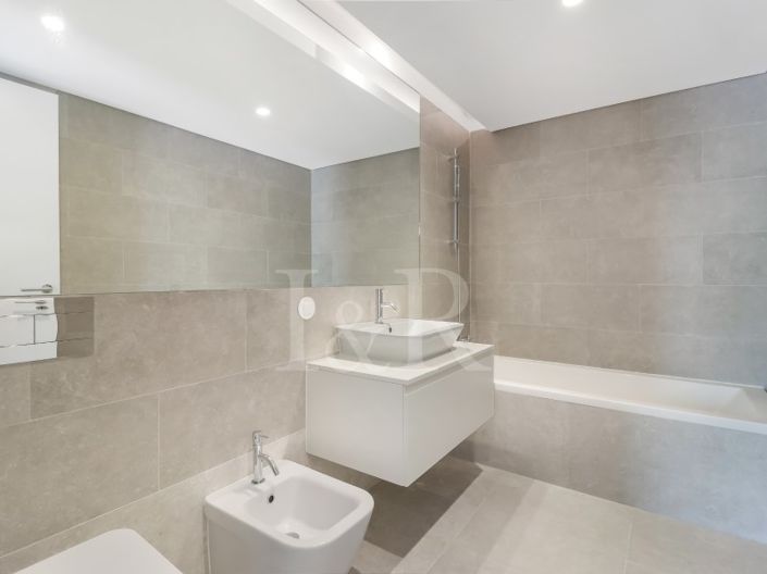 Image No.31-4 Bed Apartment for sale