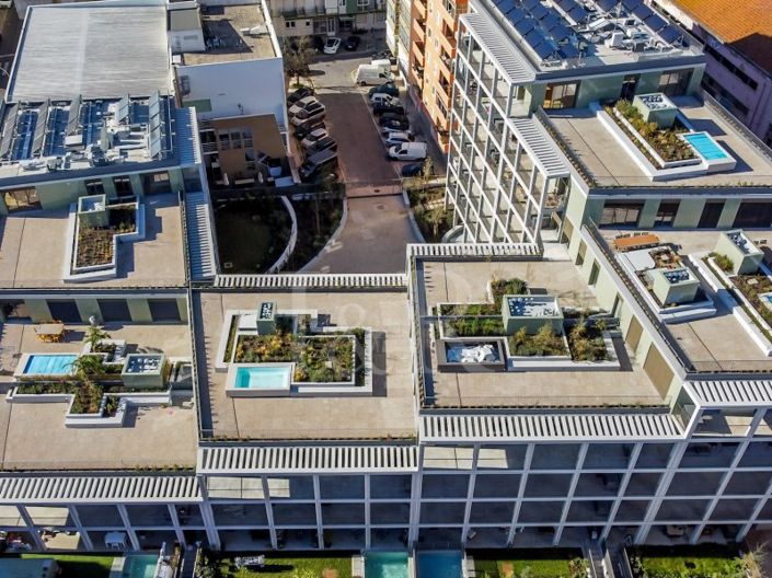 Image No.57-4 Bed Apartment for sale