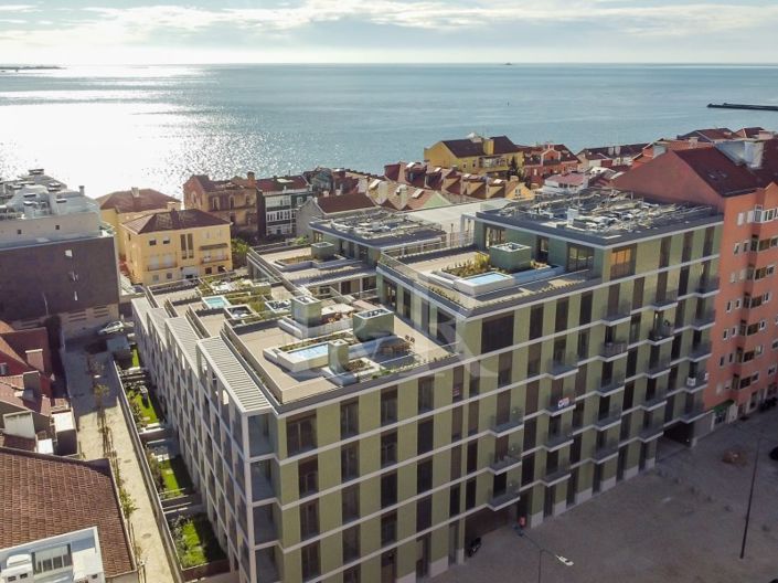 Image No.60-4 Bed Apartment for sale