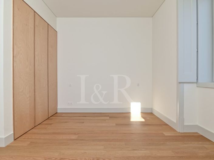 Image No.12-3 Bed Apartment for sale