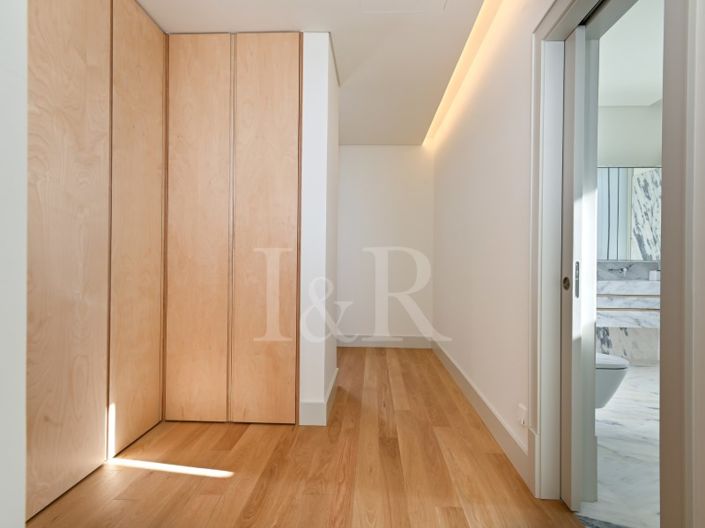 Image No.17-3 Bed Apartment for sale