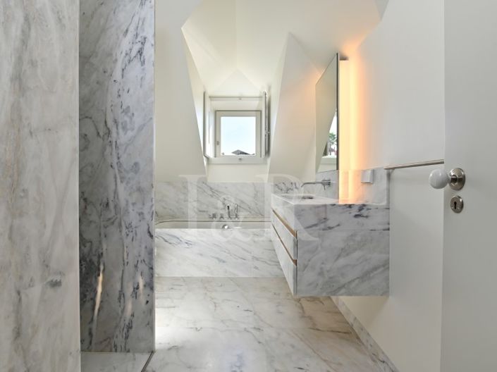 Image No.23-3 Bed Apartment for sale