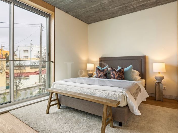 Image No.16-4 Bed Apartment for sale