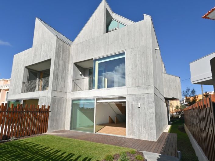 Image No.2-4 Bed Apartment for sale