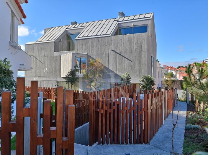 Image No.33-4 Bed Apartment for sale