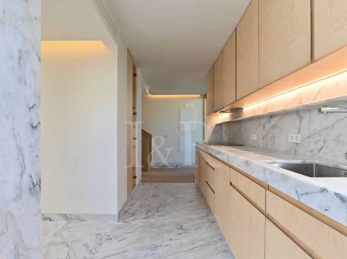 Image No.6-4 Bed Apartment for sale