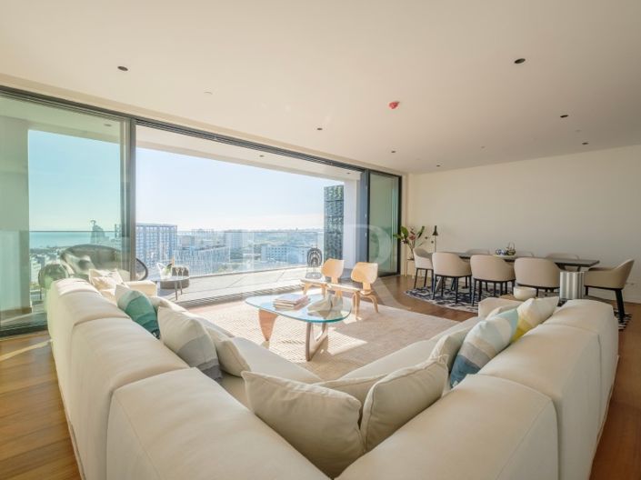 Image No.1-4 Bed Apartment for sale