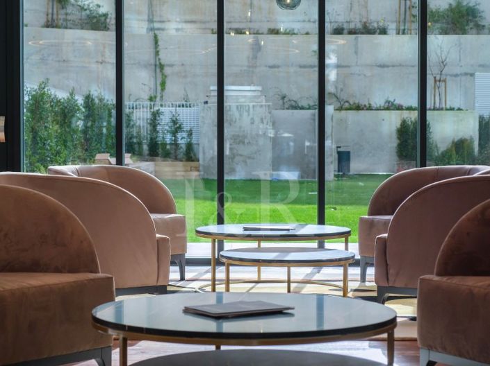 Image No.20-4 Bed Apartment for sale