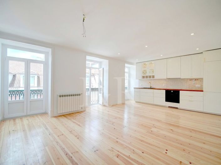 Image No.1-3 Bed Apartment for sale