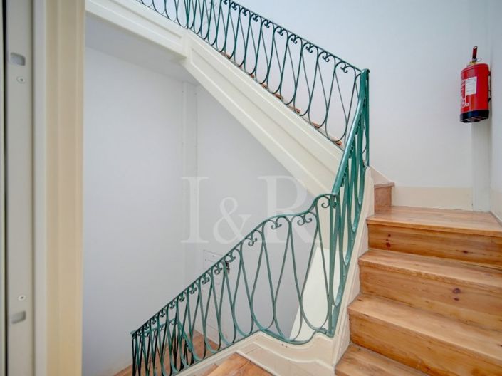 Image No.19-3 Bed Apartment for sale