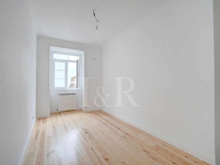 Image No.8-3 Bed Apartment for sale