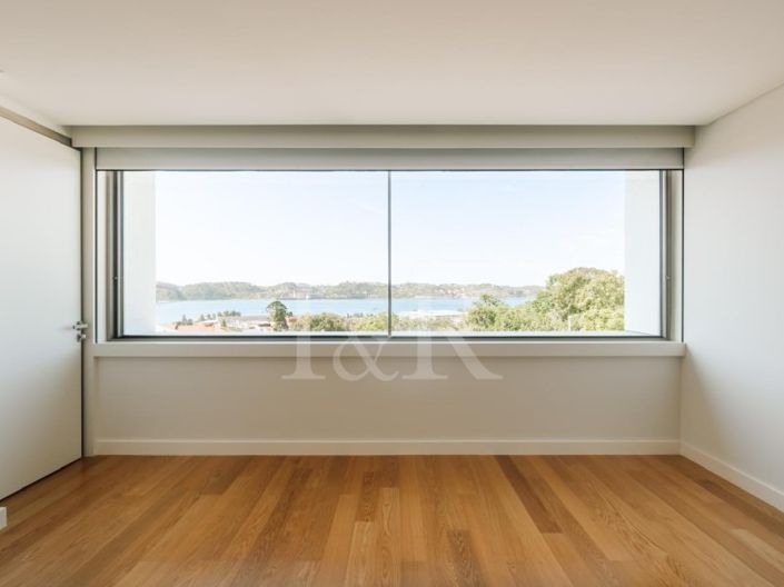 Image No.11-5 Bed House for sale