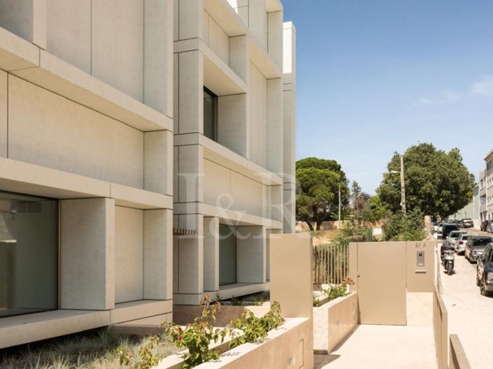 Image No.21-5 Bed House for sale