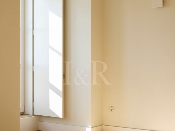 Image No.13-3 Bed Apartment for sale