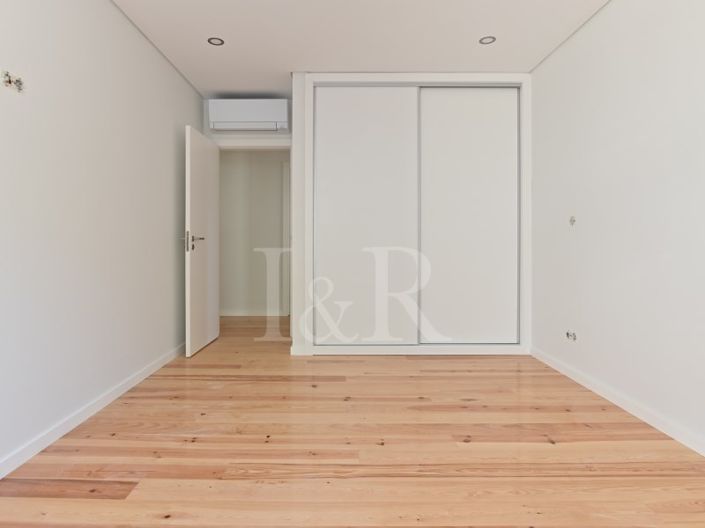 Image No.11-3 Bed Apartment for sale