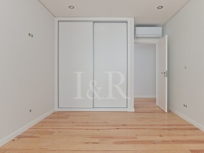 Image No.8-3 Bed Apartment for sale