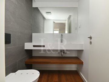 id0f6da201-0000-0500-0000-0000177be0cd