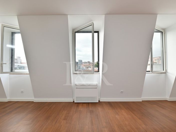 Image No.11-3 Bed Apartment for sale