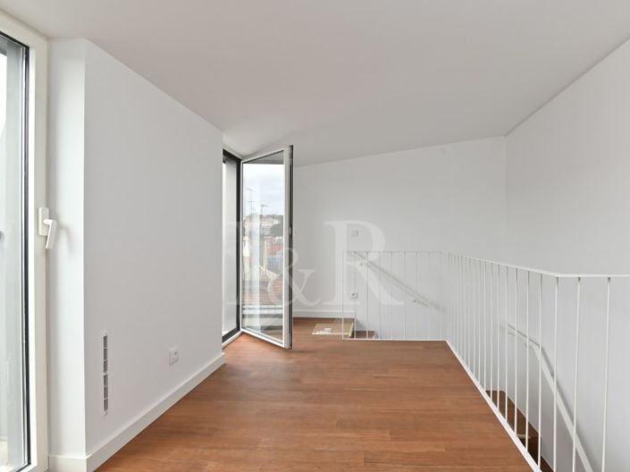 Image No.13-3 Bed Apartment for sale