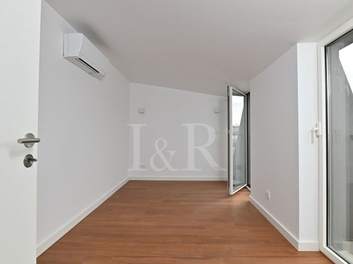 Image No.14-3 Bed Apartment for sale