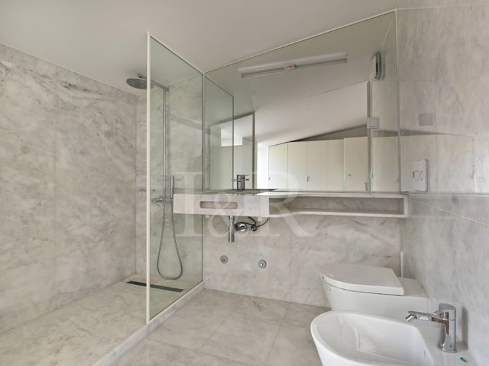 Image No.18-3 Bed Apartment for sale