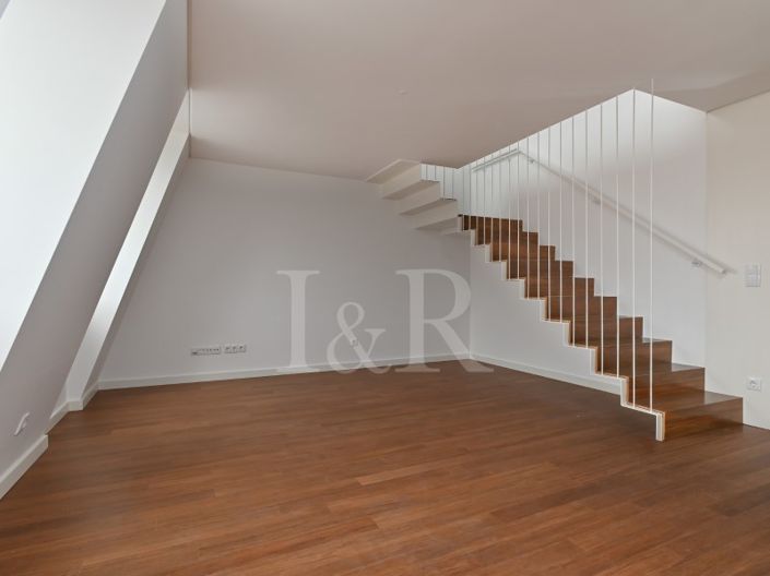 Image No.2-3 Bed Apartment for sale