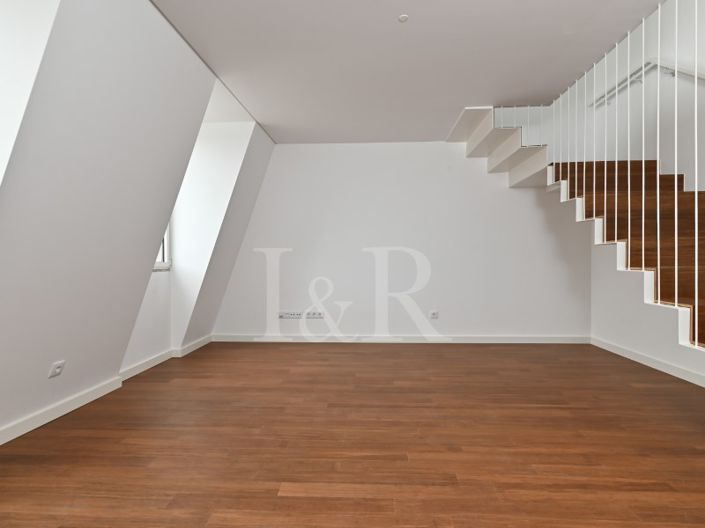 Image No.3-3 Bed Apartment for sale