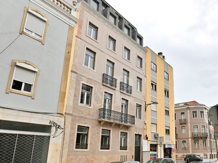 Image No.30-3 Bed Apartment for sale