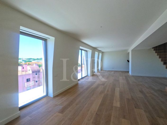 Image No.13-3 Bed Apartment for sale