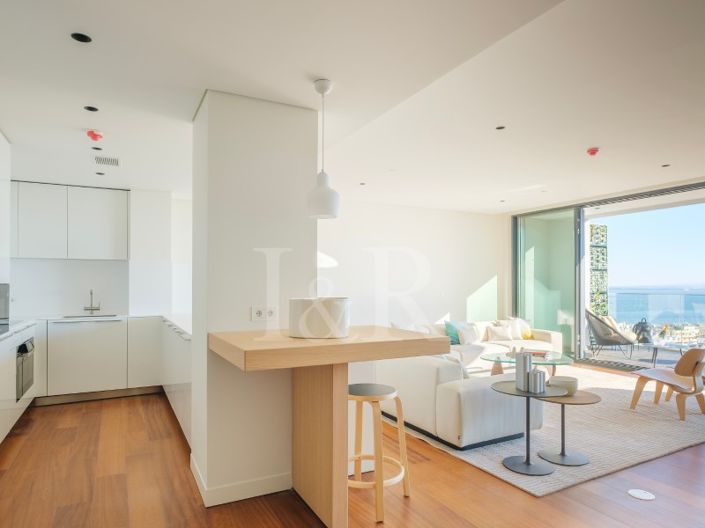 Image No.3-3 Bed Apartment for sale