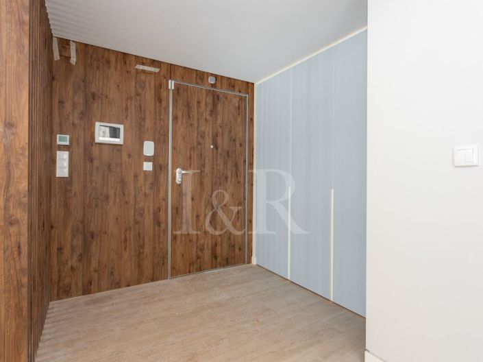 Image No.24-3 Bed Apartment for sale